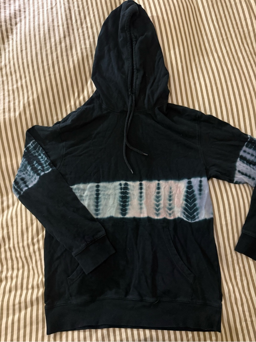 Black Tie-Dye Hooded Pullover Sweater